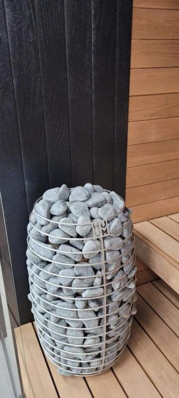Huum Hive Mini In An Auroom Vulcana Modern Glass Sauna Kit