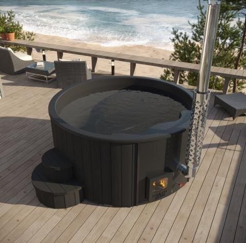 SaunaLife S4B Wood-burning hot tub on a deck