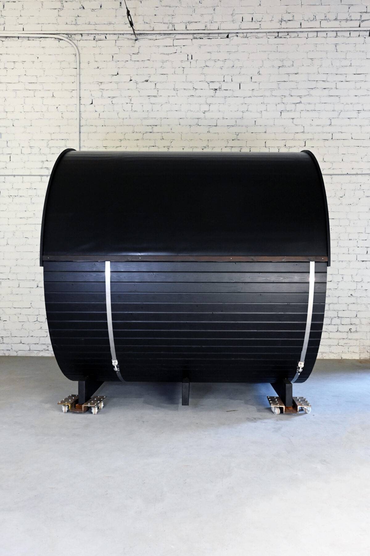 Thermory Ignite Black Barrel Sauna - Image 4
